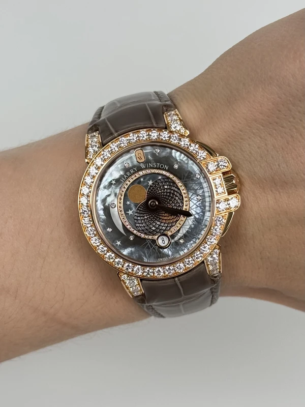 Harry Winston Moon Phase 36 mm OCEQMP36RR026 9