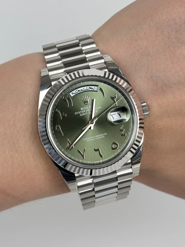 Rolex Day-Date 40 mm Platinum 228236-0017 7