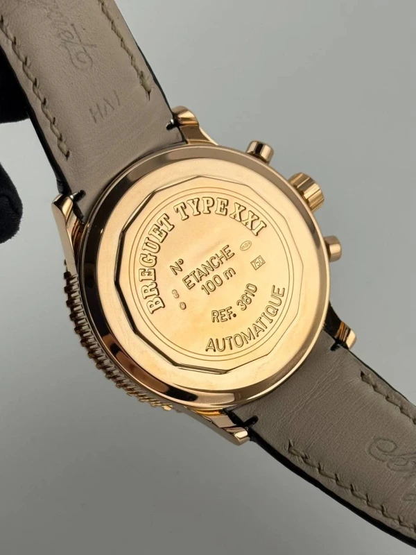 Breguet 3810 Flyback Chronograph 3810BR/92/9ZU 8