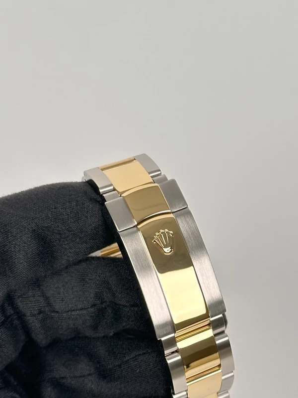 Rolex 41mm Steel and Yellow Gold  126333-0001 7