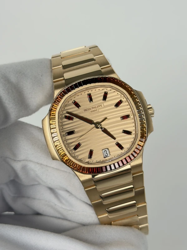 Patek Philippe Lady 7118 7118/1300R-001 3