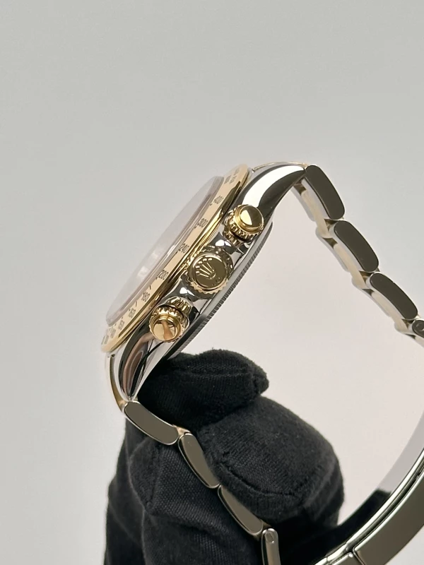 Rolex 40mm Steel and Yellow Gold  116523 blue 4