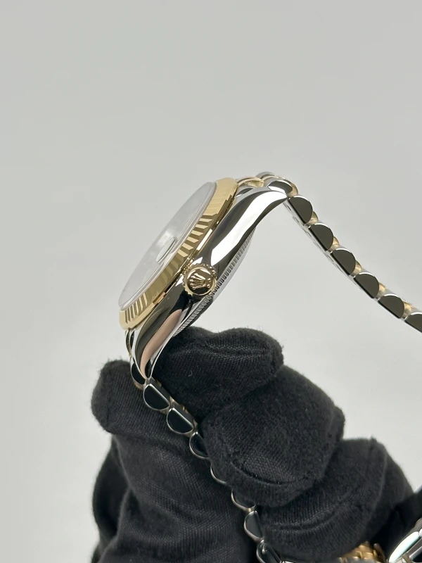 Rolex 31 mm, Oystersteel and yellow gold 278273-0016 4