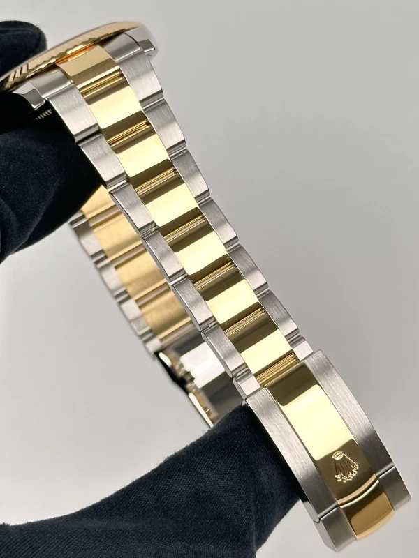 Rolex 41mm Steel and Yellow Gold 126333-0009 5