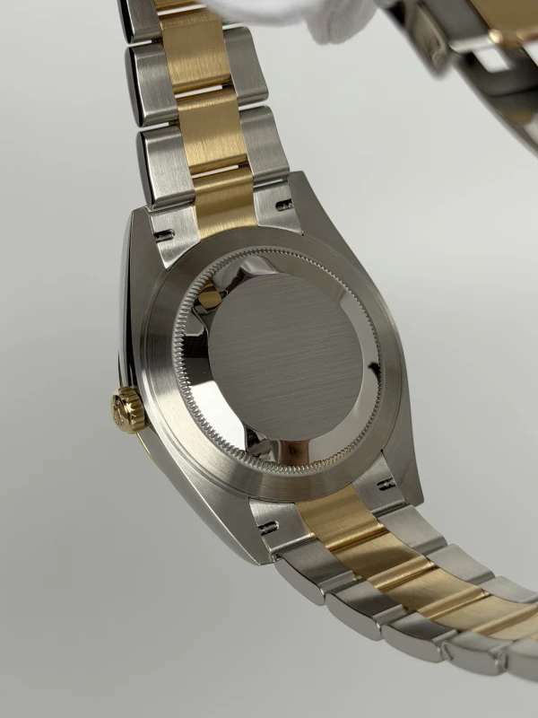 Rolex 41 mm, Oystersteel and yellow gold 126333-0005 4