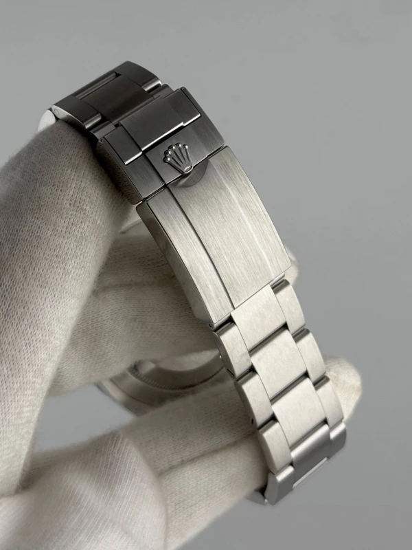 Rolex Air-King 40mm Steel 126900-0001 7