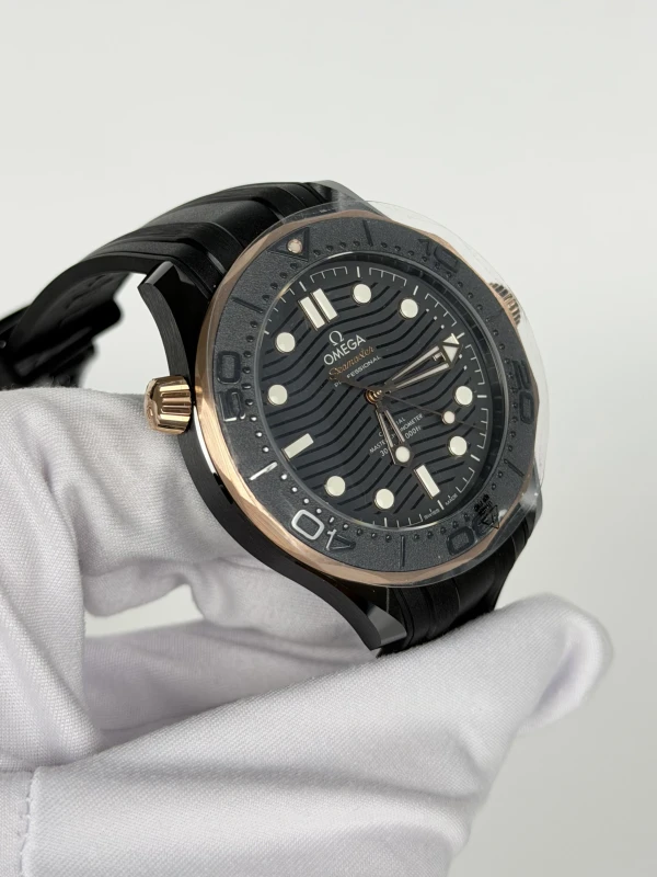 Omega DIVER 300M 210.62.44.20.01.001 3