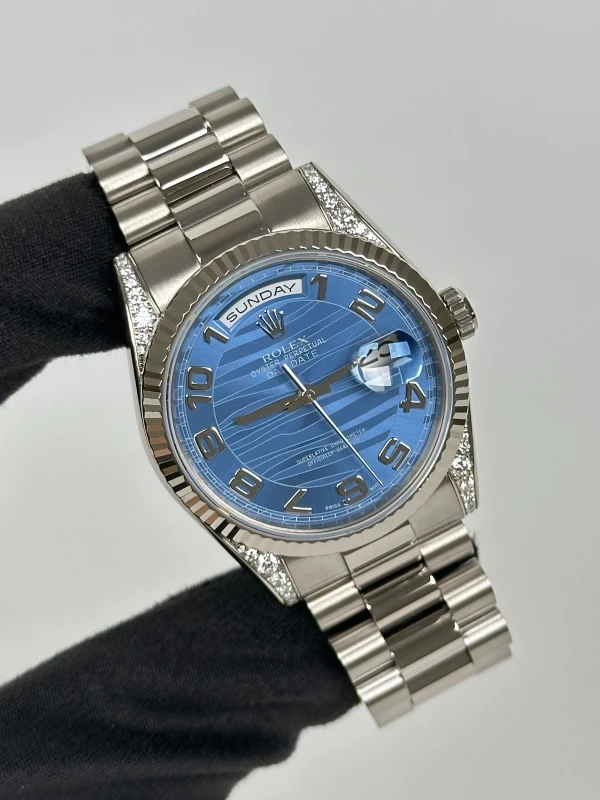Rolex 36 mm White Gold 118339 Wave 2