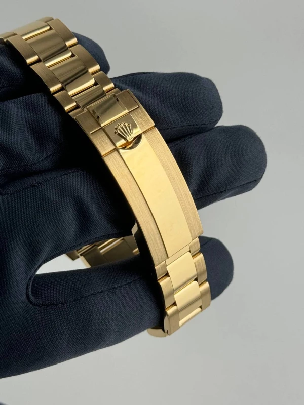 Rolex Date 41 mm Yellow Gold 126618ln-0002 9