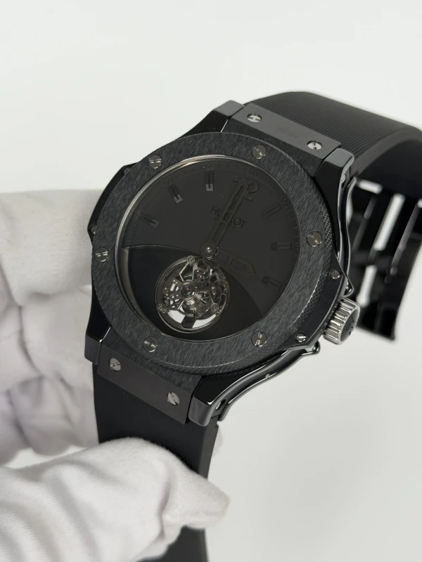 Hublot Tourbillon Solo  305.CM.134.RX 4