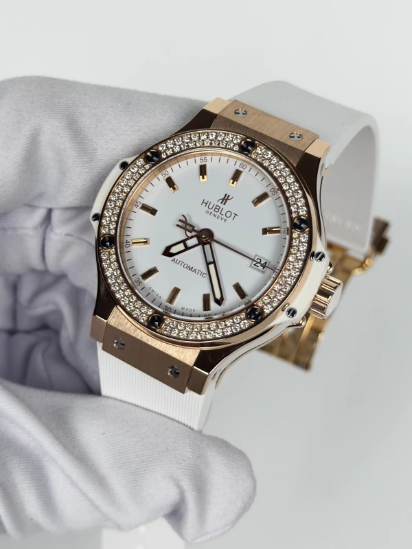 Hublot 485.OE.2210.RW.1204 3