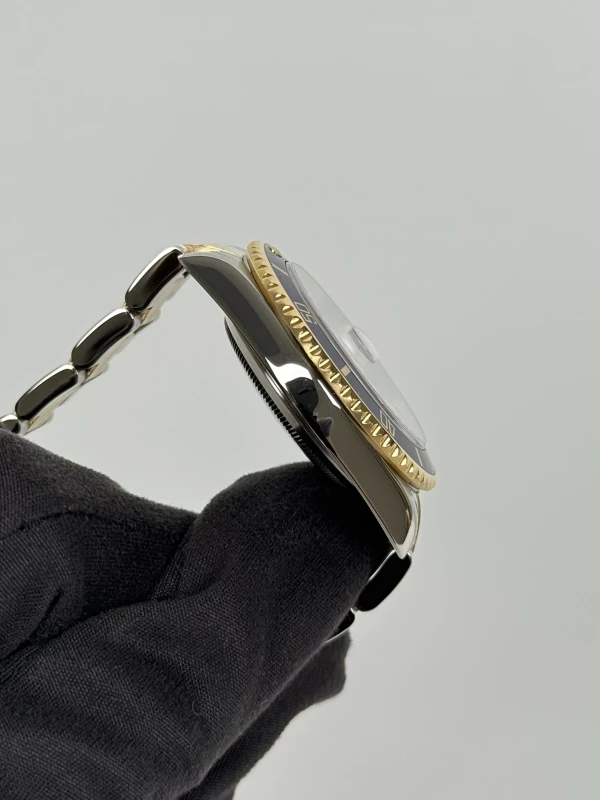 Rolex Date 40mm 16613BLU 3