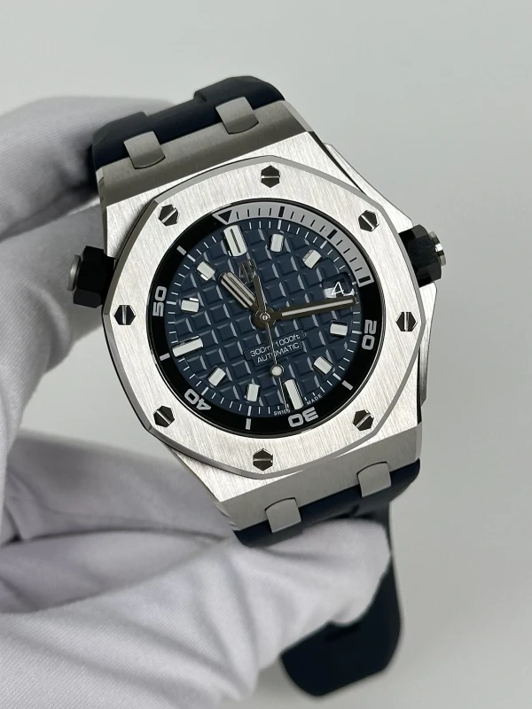 Audemars Piguet Diver 15720ST.OO.A027CA.01 3