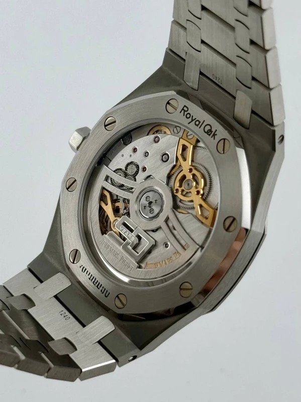 Audemars Piguet Royal Oak Jumbo Extra-Thin "50th Anniversary" 39 mm 16202ST.OO.1240ST.01 6
