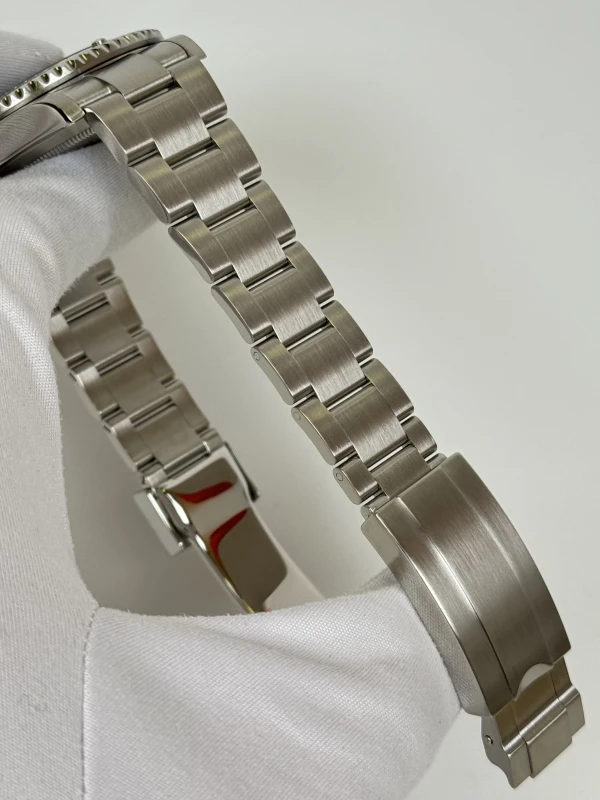 Rolex 41 mm Steel 124060-0001 3