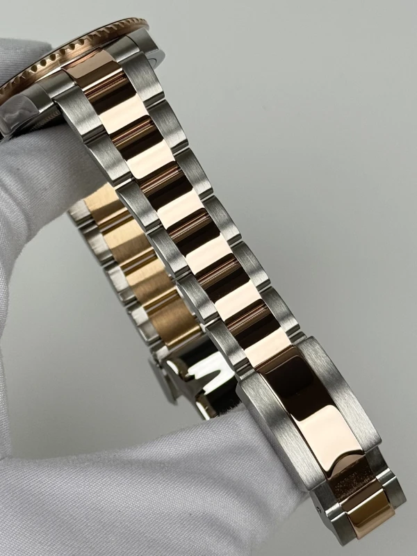 Rolex 40 mm, Oystersteel and Everose gold 126711CHNR-0002 5
