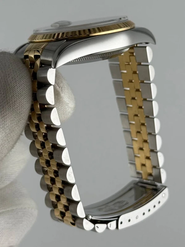 Rolex  36mm Steel and Yellow Gold 16233 7