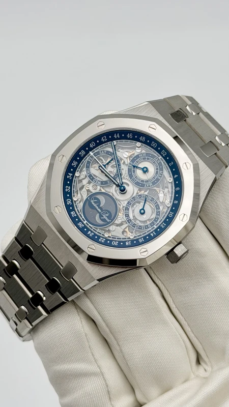 Audemars Piguet ROYAL OAK PERPETUAL CALENDAR «150 THE ANNIVERSARY» 26585XT.OO.1220XT.01 2