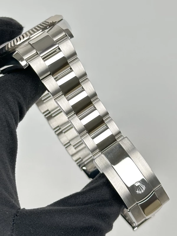 Rolex 42 mm, steel and white gold 326934-0001 5