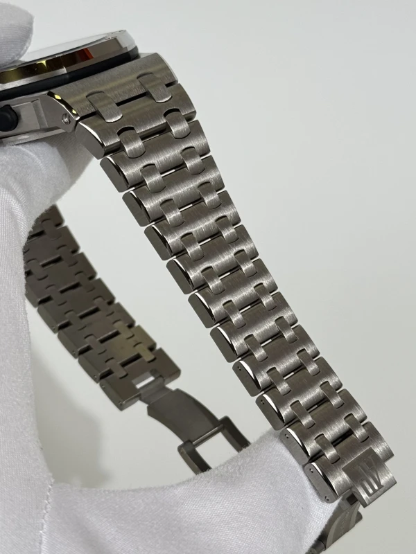 Audemars Piguet Chronograph 42mm 26238TI.OO.2000TI.01 3