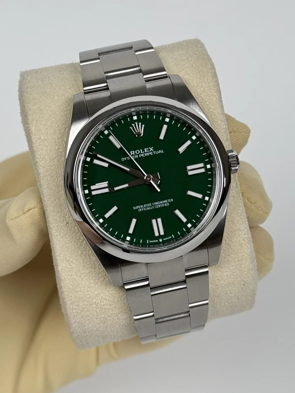 Rolex 41 mm Steel 124300-0005 3