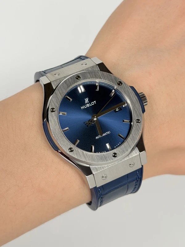 Hublot 42 mm  542.NX.7170.LR 6