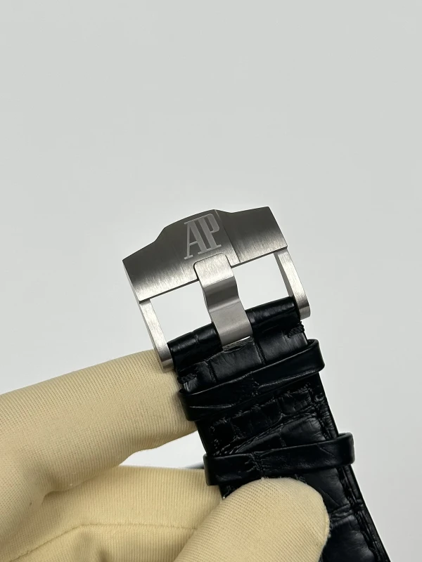 Audemars Piguet Chronograph 44 mm 26400AU.OO.A002CA.01 8