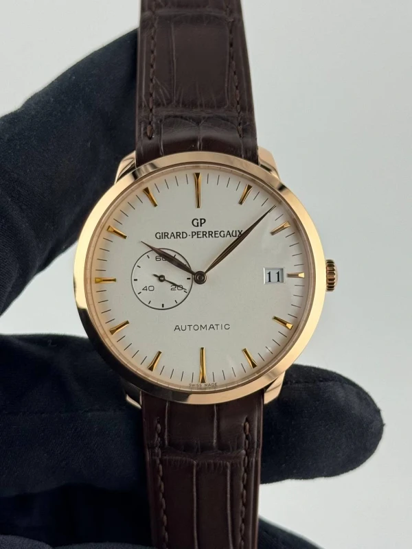 Girard Perregaux Small Second Date 41mm 49543-52-131-BKBA 2
