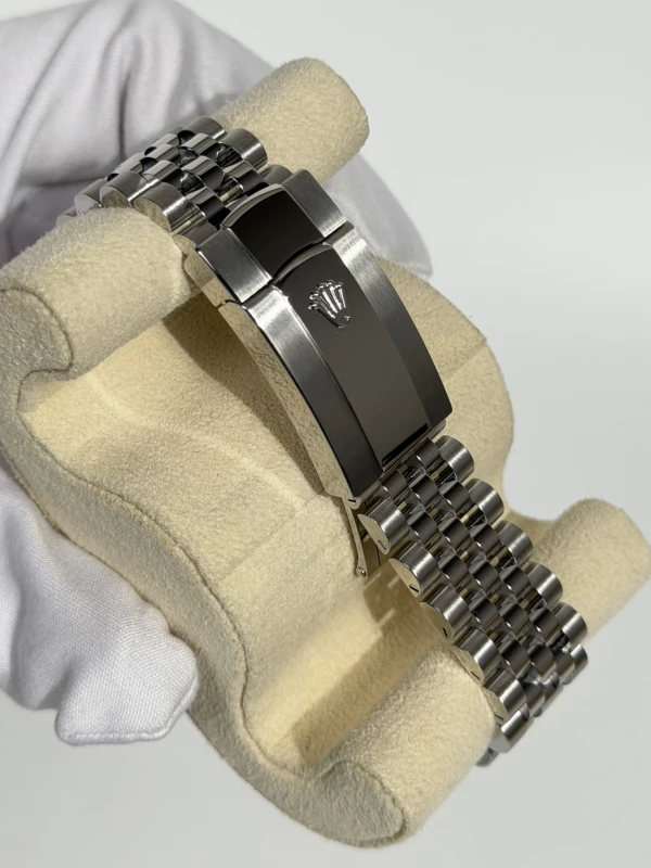 Rolex 41 mm, steel and white gold 126334-0002 4