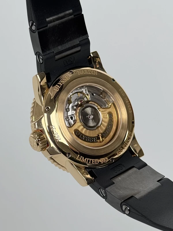 Ulysse Nardin Marine Black Surf 42,7 mm 266-37LE-3B 9
