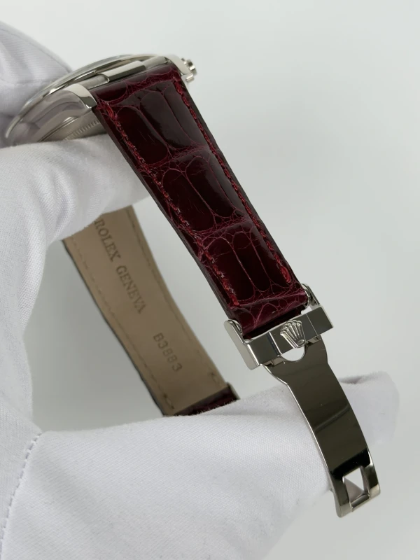 Rolex Cosmograph 40mm White Gold 116519 4