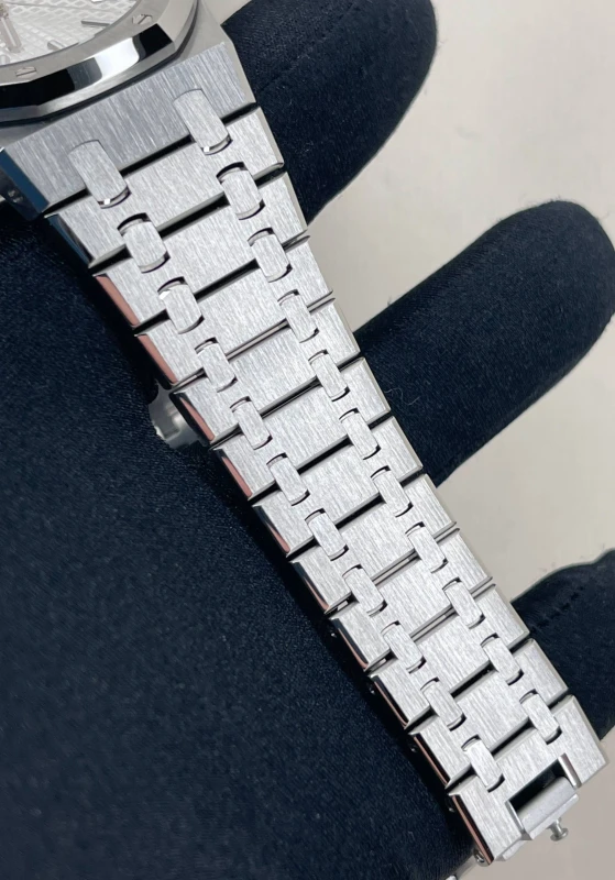 Audemars Piguet Selfwinding 15510ST.OO.1320ST.08 7