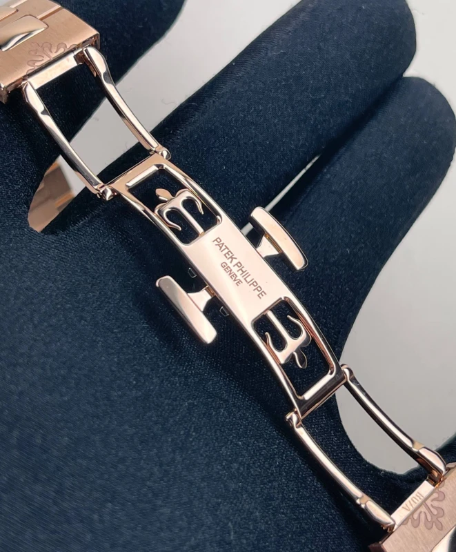 Patek Philippe Travel Time Chronograph  5990/1R-001 6