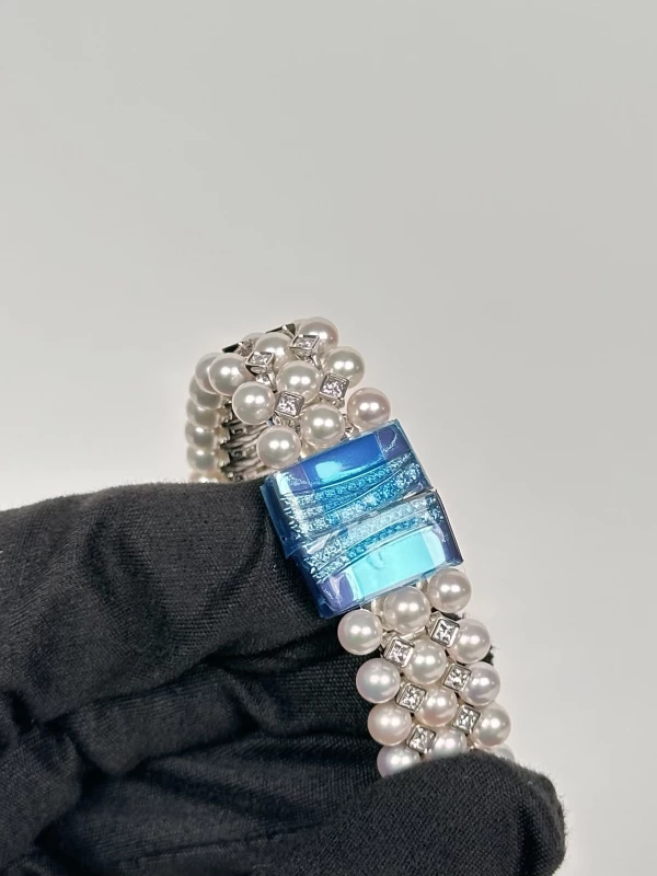Patek Philippe 7042/100G-010 8