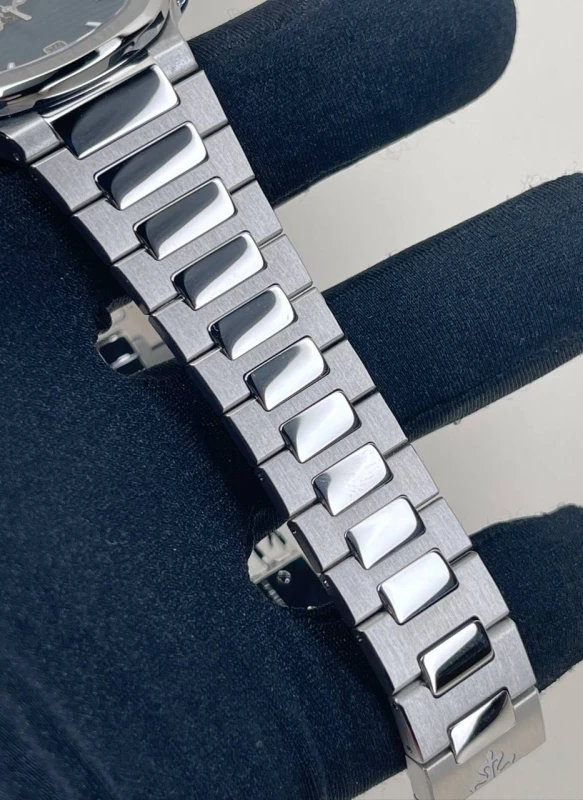 Patek Philippe Lady 7118/1A-001 7