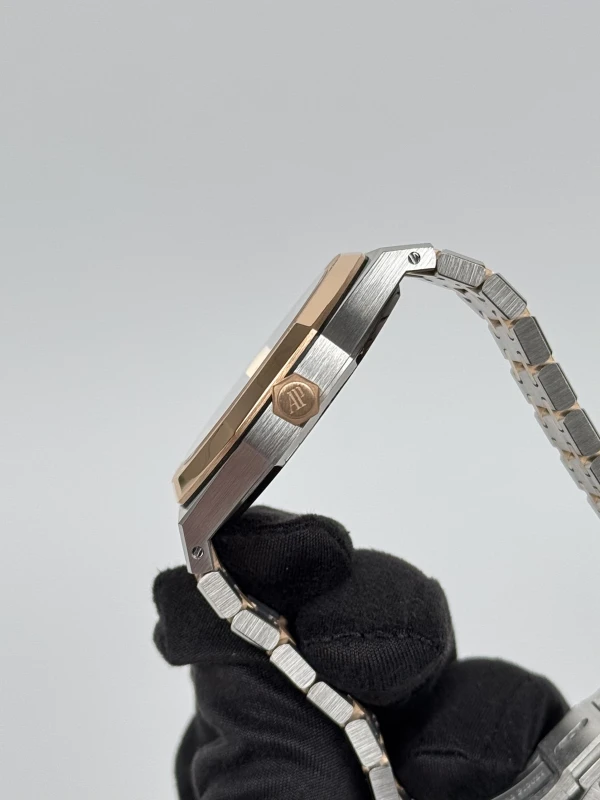 Audemars Piguet Selfwinding 41 mm 15400SR.OO.1220SR.01 5