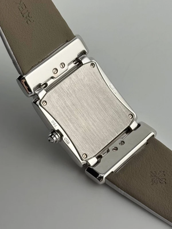 Patek Philippe 4920 4920G-001 4