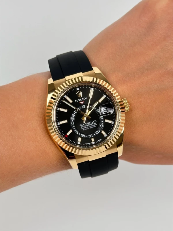 Rolex 42mm Yellow Gold 326238-0009 9
