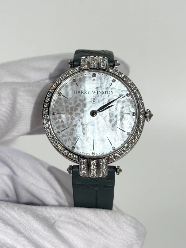 Harry Winston Feathers 210/LQ36W 2
