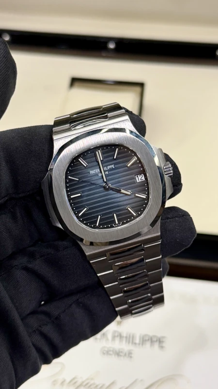 Patek Philippe 5711/1 5711/1A-010 6