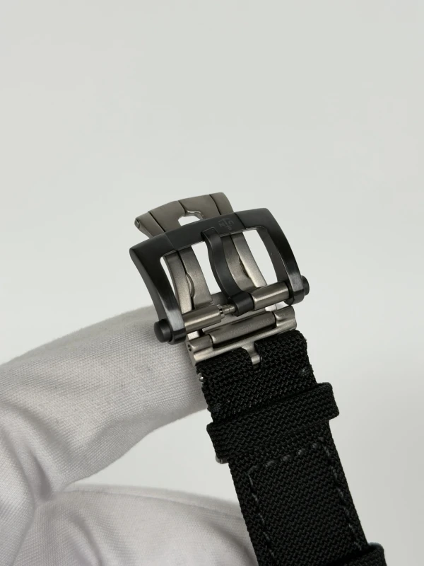 Ulysse Nardin Out 2053-132/BLACK 6