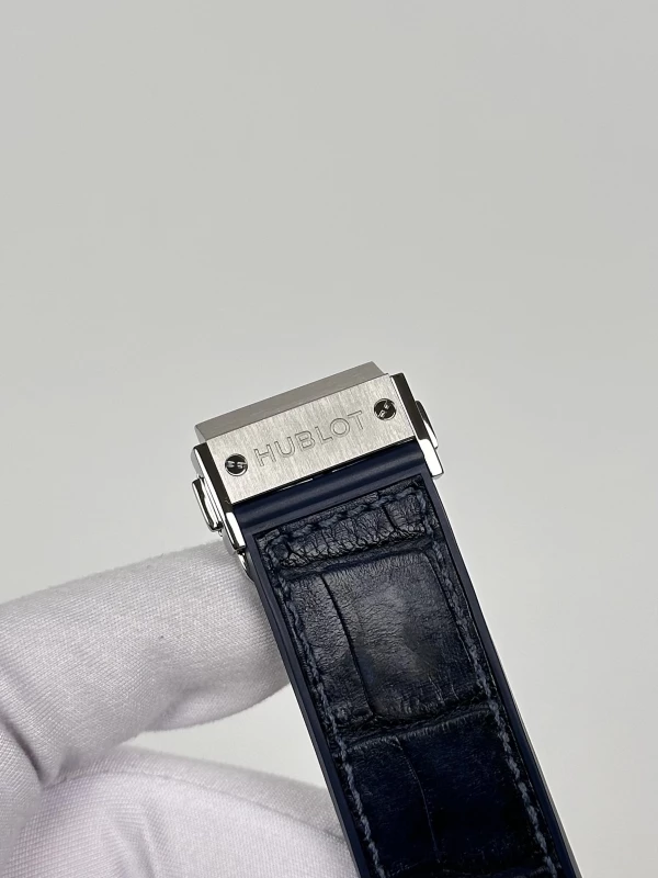 Hublot Blue Chronograph Titanium 521.NX.7170.RX 8