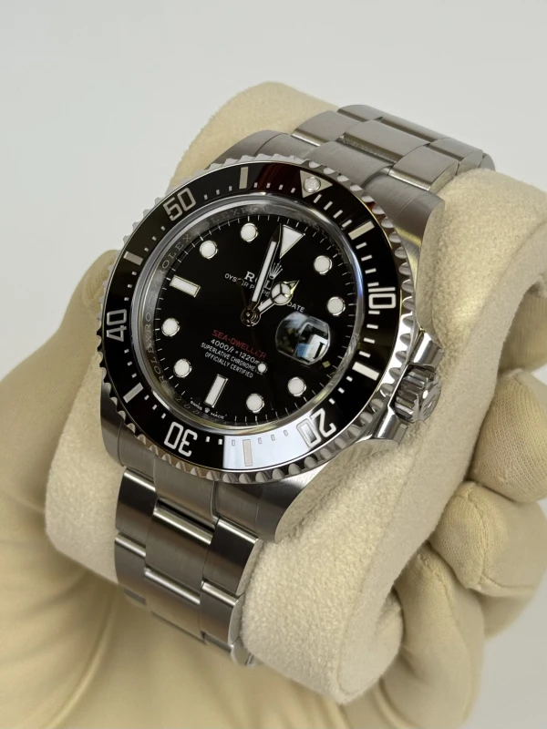 Rolex 4000 126600-0001 3