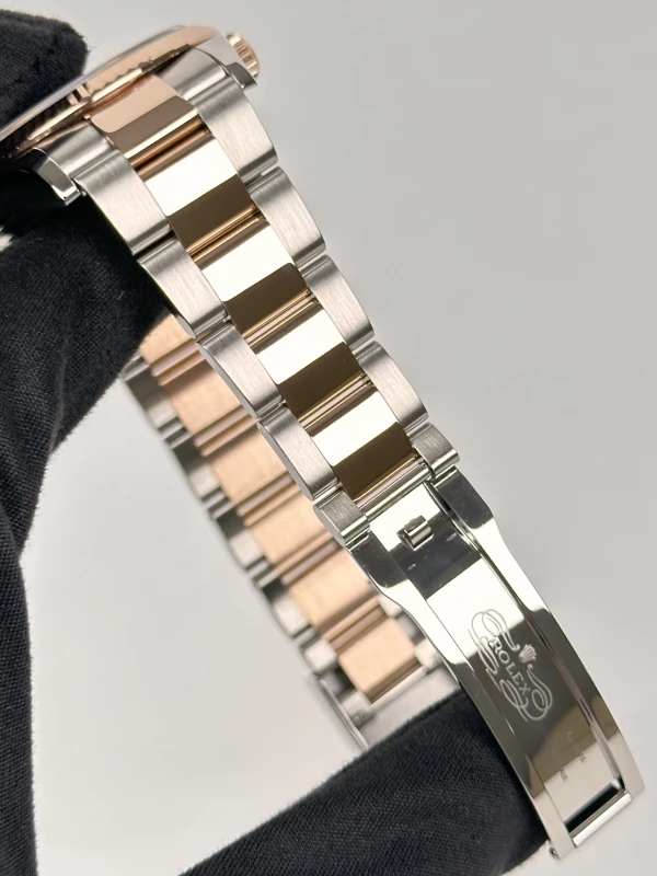 Rolex 36mm Steel and Everose Gold 126231-0024 6