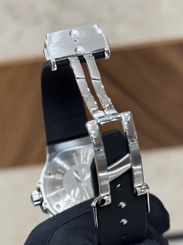 Hublot 361.SX.9010.RX.1704 6
