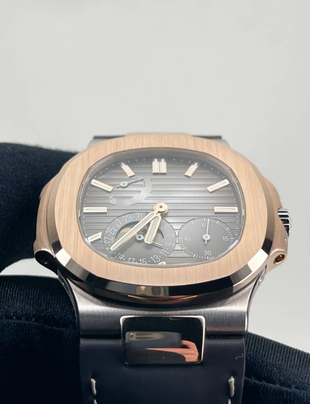 Patek Philippe Rose White Gold 5712GR-001 4