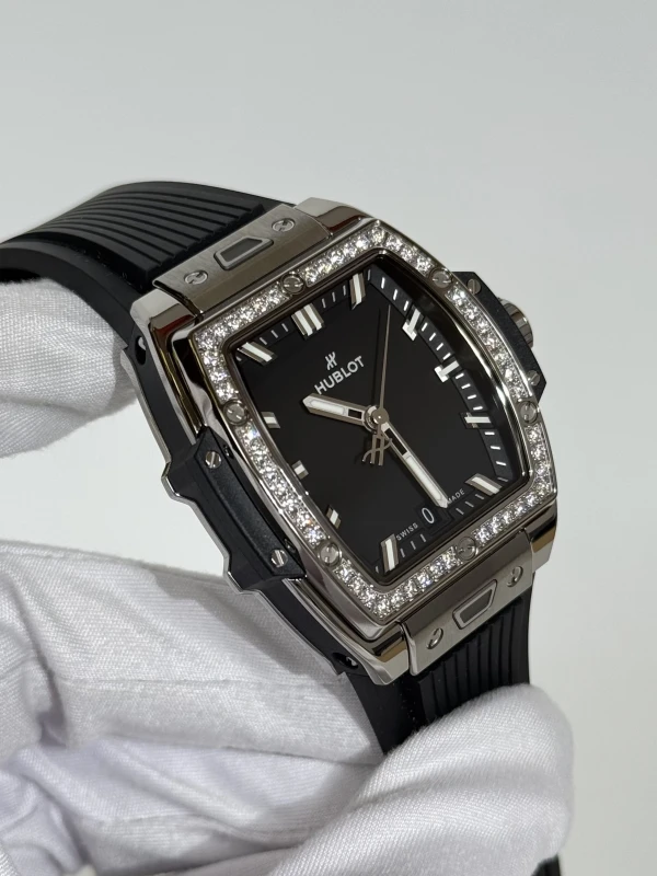 Hublot TITANIUM DIAMONDS 662.NX.1170.RX.1204 3