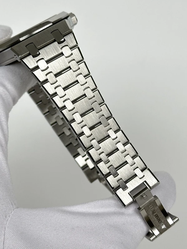 Audemars Piguet Selfwinding 41 mm 15400ST.OO.1220ST.02 7
