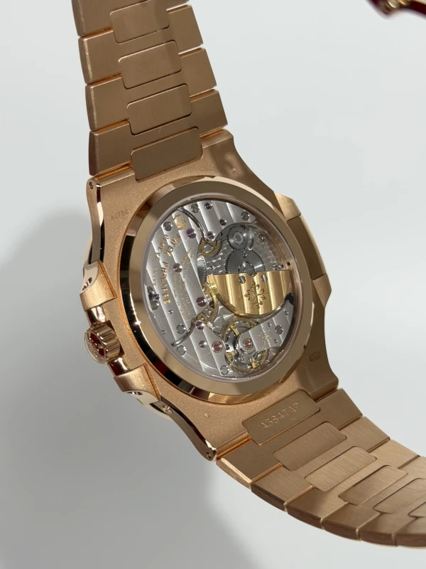 Patek Philippe NAUTILUS 5712/1R-001 6