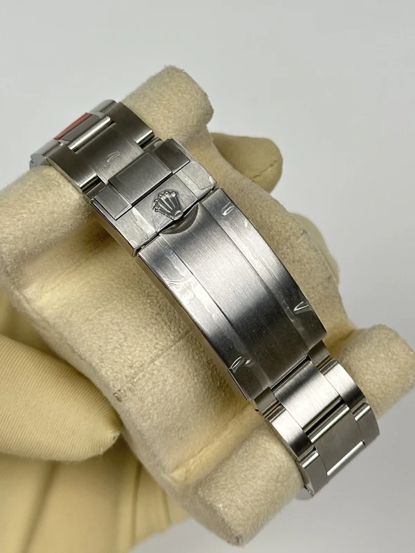 Rolex 4000 126600-0001 4